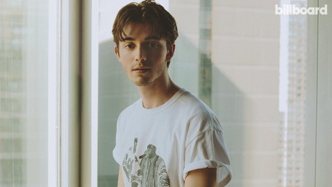 Thần đồng âm nhạc Greyson Chance lần đầu đến Việt Nam - Ảnh 1. Thần đồng âm nhạc Greyson Chance lần đầu đến Việt Nam - Ảnh 1.