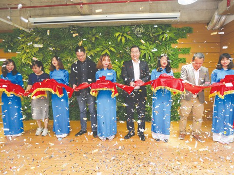Thành thạo thiết kế và lập trình chỉ sau 2 năm - Ảnh 1. Thành thạo thiết kế và lập trình chỉ sau 2 năm - Ảnh 1.