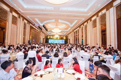Chủ đầu tư Phát Đạt và DKR chi quà khủng trong tiệc tri ân - Ảnh 1. Chủ đầu tư Phát Đạt và DKR chi quà khủng trong tiệc tri ân - Ảnh 1.