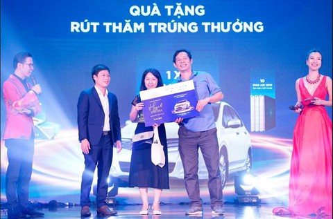 Chủ đầu tư Phát Đạt và DKR chi quà khủng trong tiệc tri ân - Ảnh 2. Chủ đầu tư Phát Đạt và DKR chi quà khủng trong tiệc tri ân - Ảnh 2.