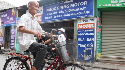 Thực hiện ước mơ ở tuổi xế chiều - Kỳ 6: Cụ sinh viên 86 tuổi - Ảnh 3. Thực hiện ước mơ ở tuổi xế chiều - Kỳ 6: Cụ sinh viên 86 tuổi - Ảnh 3.