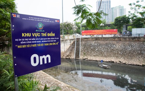 Xả nước vào sông Tô Lịch để giảm ngập cho Hà Nội - Ảnh 1. Xả nước vào sông Tô Lịch để giảm ngập cho Hà Nội - Ảnh 1.