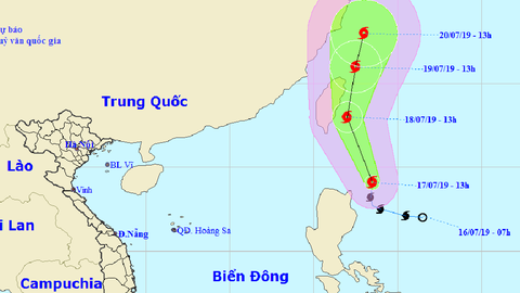 Xuất hiện bão Danas gần Biển Đông, gió giật cấp 10 - Ảnh 1. Xuất hiện bão Danas gần Biển Đông, gió giật cấp 10 - Ảnh 1.