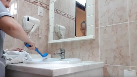 Góc khuất vệ sinh khách sạn: Đúng khách sạn của mình nhưng không hay nhân viên làm - Ảnh 1. Góc khuất vệ sinh khách sạn: Đúng khách sạn của mình nhưng không hay nhân viên làm - Ảnh 1.