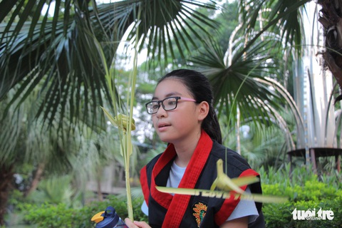 Nghề... xỏ lá giữa Hà thành - Ảnh 9. Nghề... xỏ lá giữa Hà thành - Ảnh 9.