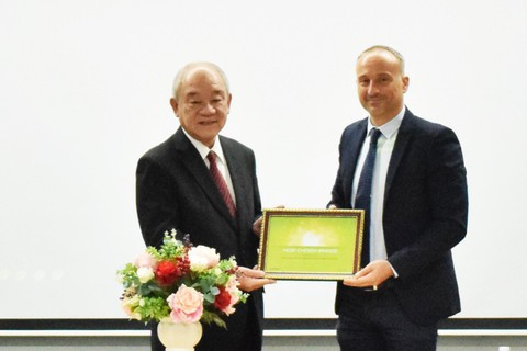 Hảo Hảo - mì ăn liền số 1 tại khu vực thành thị 2019 - Ảnh 3. Hảo Hảo - mì ăn liền số 1 tại khu vực thành thị 2019 - Ảnh 3.