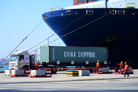 Quan chức Trung Quốc: Mỹ thiệt hại vì thương chiến nhiều hơn Trung Quốc - Ảnh 1. Quan chức Trung Quốc: Mỹ thiệt hại vì thương chiến nhiều hơn Trung Quốc - Ảnh 1.