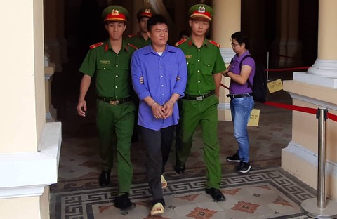 Con nợ dùng búa sát hại cha con chủ nợ lãnh án chung thân - Ảnh 1. Con nợ dùng búa sát hại cha con chủ nợ lãnh án chung thân - Ảnh 1.