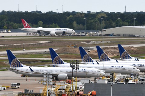 Boeing thừa nhận thiệt hại hơn 5 tỉ đô - Ảnh 2. Boeing thừa nhận thiệt hại hơn 5 tỉ đô - Ảnh 2.