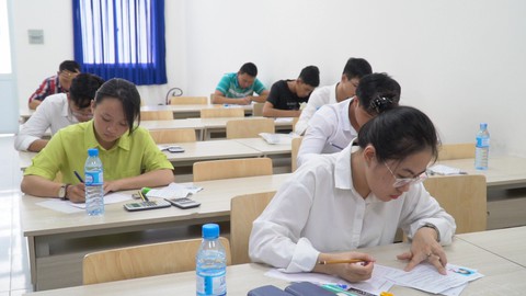 Điểm sàn ĐH Bách khoa TP.HCM: 18 điểm - Ảnh 1. Điểm sàn ĐH Bách khoa TP.HCM: 18 điểm - Ảnh 1.