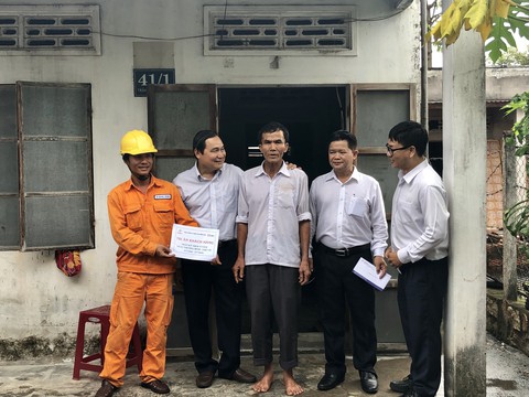 EVNSPC triển khai nhiều hoạt động an sinh xã hội - Ảnh 3. EVNSPC triển khai nhiều hoạt động an sinh xã hội - Ảnh 3.