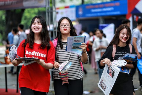 21-7, hai ngày hội tư vấn xét tuyển đại học, cao đẳng 2019 - Ảnh 1. 21-7, hai ngày hội tư vấn xét tuyển đại học, cao đẳng 2019 - Ảnh 1.
