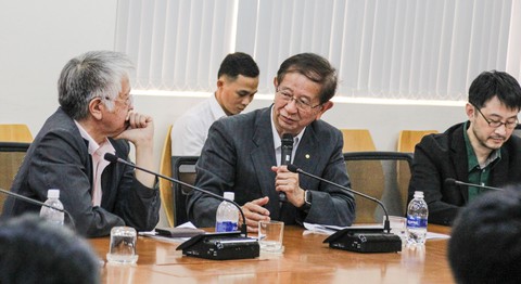 Muốn có đại học nghiên cứu, phải săn sinh viên xuất sắc từ trường phổ thông - Ảnh 1. Muốn có đại học nghiên cứu, phải săn sinh viên xuất sắc từ trường phổ thông - Ảnh 1.