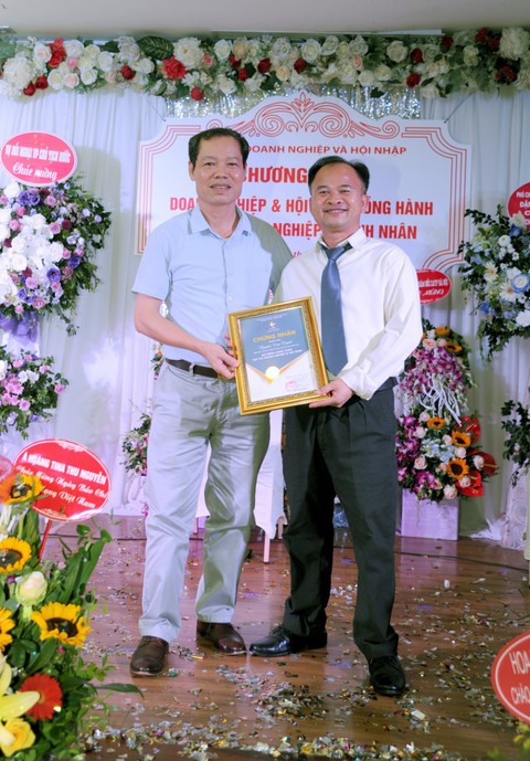 Lời tri ân từ Công ty Anh Luân - Ảnh 1. Lời tri ân từ Công ty Anh Luân - Ảnh 1.
