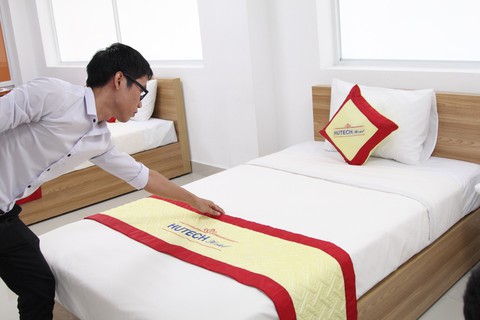 HUTECH công bố điểm trúng tuyển học bạ đợt 30-6 - Ảnh 3. HUTECH công bố điểm trúng tuyển học bạ đợt 30-6 - Ảnh 3.