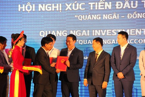 Thủ tướng Nguyễn Xuân Phúc: Đã cấp dự án rồi thì phải triển khai nhanh - Ảnh 3. Thủ tướng Nguyễn Xuân Phúc: Đã cấp dự án rồi thì phải triển khai nhanh - Ảnh 3.