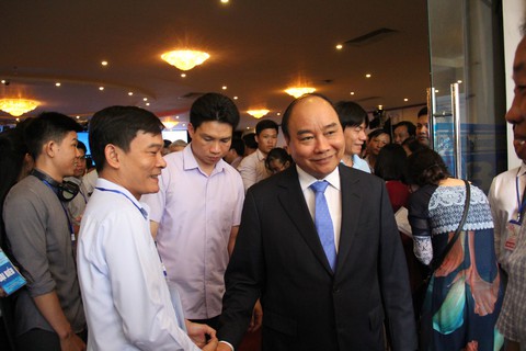 Thủ tướng Nguyễn Xuân Phúc: Đã cấp dự án rồi thì phải triển khai nhanh - Ảnh 7. Thủ tướng Nguyễn Xuân Phúc: Đã cấp dự án rồi thì phải triển khai nhanh - Ảnh 7.