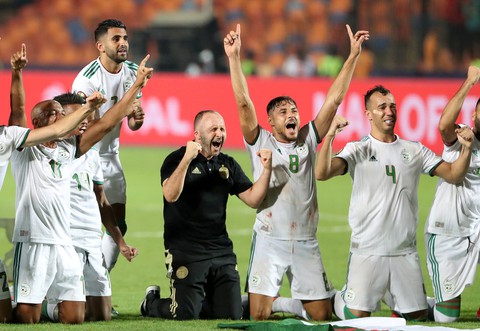 Algeria ăn mừng trong phấn khích sau khi lên ngôi vô địch CAN 2019 - Ảnh 4. Algeria ăn mừng trong phấn khích sau khi lên ngôi vô địch CAN 2019 - Ảnh 4.