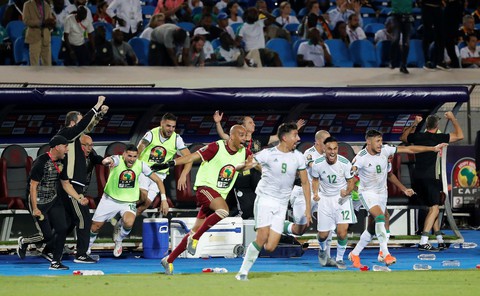 Algeria ăn mừng trong phấn khích sau khi lên ngôi vô địch CAN 2019 - Ảnh 2. Algeria ăn mừng trong phấn khích sau khi lên ngôi vô địch CAN 2019 - Ảnh 2.