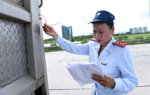Tuyết lửa, người phụ nữ 6 lần bị dọa giết - Ảnh 3. Tuyết lửa, người phụ nữ 6 lần bị dọa giết - Ảnh 3.