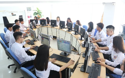 ĐH Quốc tế Sài Gòn công bố điểm sàn xét tuyển theo kết quả thi THPT quốc gia 2019 - Ảnh 1. ĐH Quốc tế Sài Gòn công bố điểm sàn xét tuyển theo kết quả thi THPT quốc gia 2019 - Ảnh 1.