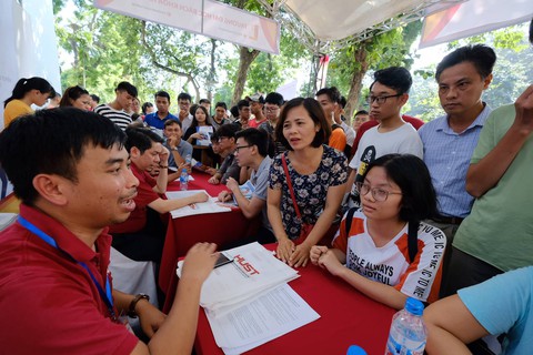 Khai mạc Ngày hội tư vấn xét tuyển 2019: Nhiều con đường khác nhau để lập nghiệp - Ảnh 12. Khai mạc Ngày hội tư vấn xét tuyển 2019: Nhiều con đường khác nhau để lập nghiệp - Ảnh 12.