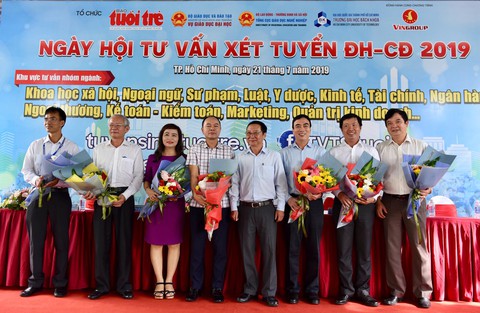Khai mạc Ngày hội tư vấn xét tuyển 2019: Nhiều con đường khác nhau để lập nghiệp - Ảnh 7. Khai mạc Ngày hội tư vấn xét tuyển 2019: Nhiều con đường khác nhau để lập nghiệp - Ảnh 7.