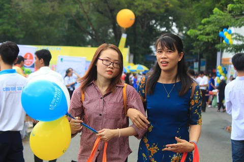 Ngày hội tư vấn xét tuyển 21-7: Điều chỉnh nguyện vọng sao để dễ trúng tuyển? - Ảnh 11. Ngày hội tư vấn xét tuyển 21-7: Điều chỉnh nguyện vọng sao để dễ trúng tuyển? - Ảnh 11.