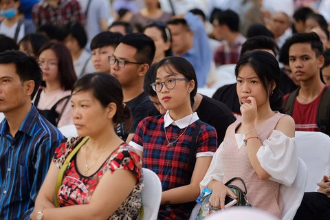 Nhiều thí sinh nghiên cứu điểm chuẩn như chuyên gia - Ảnh 3. Nhiều thí sinh nghiên cứu điểm chuẩn như chuyên gia - Ảnh 3.