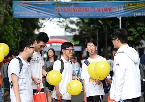 Khai mạc Ngày hội tư vấn xét tuyển 2019: Nhiều con đường khác nhau để lập nghiệp - Ảnh 14. Khai mạc Ngày hội tư vấn xét tuyển 2019: Nhiều con đường khác nhau để lập nghiệp - Ảnh 14.
