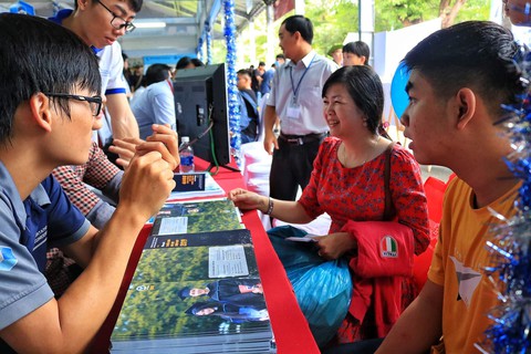 Ngày hội tư vấn xét tuyển 21-7: Điều chỉnh nguyện vọng sao để dễ trúng tuyển? - Ảnh 2. Ngày hội tư vấn xét tuyển 21-7: Điều chỉnh nguyện vọng sao để dễ trúng tuyển? - Ảnh 2.