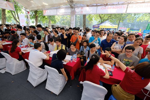 Khai mạc Ngày hội tư vấn xét tuyển 2019: Nhiều con đường khác nhau để lập nghiệp - Ảnh 11. Khai mạc Ngày hội tư vấn xét tuyển 2019: Nhiều con đường khác nhau để lập nghiệp - Ảnh 11.