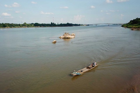 Nước sông Mekong ở Thái xuống mức thấp nhất trong trăm năm qua - Ảnh 1. Nước sông Mekong ở Thái xuống mức thấp nhất trong trăm năm qua - Ảnh 1.