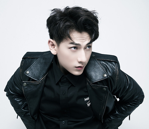 Isaac: chậm, vững chãi, không bấn loạn vì xu hướng hay lượt xem… - Ảnh 6. Isaac: chậm, vững chãi, không bấn loạn vì xu hướng hay lượt xem… - Ảnh 6.