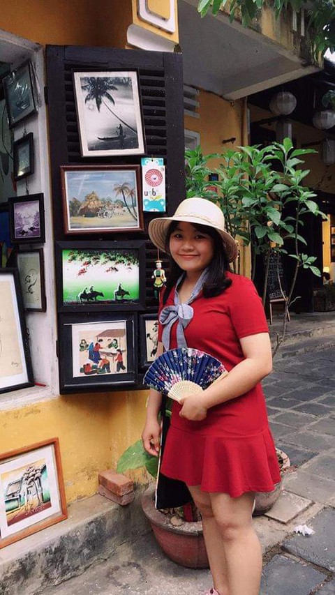 Nữ sinh đạt 27/30 điểm NV1 vào ĐH Duy Tân chuyên ngành du lịch - Ảnh 1. Nữ sinh đạt 27/30 điểm NV1 vào ĐH Duy Tân chuyên ngành du lịch - Ảnh 1.