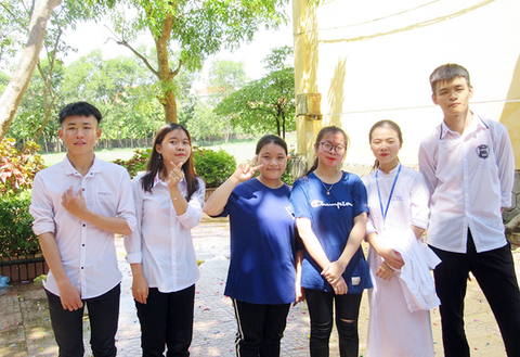 Nữ sinh đạt 27/30 điểm NV1 vào ĐH Duy Tân chuyên ngành du lịch - Ảnh 2. Nữ sinh đạt 27/30 điểm NV1 vào ĐH Duy Tân chuyên ngành du lịch - Ảnh 2.