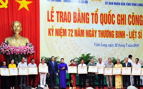 Bí thư tỉnh ủy phải chỉ đạo công tác chăm lo đời sống gia đình người có công - Ảnh 2. Bí thư tỉnh ủy phải chỉ đạo công tác chăm lo đời sống gia đình người có công - Ảnh 2.