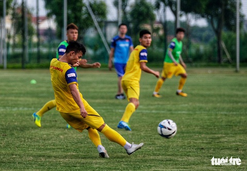 HLV Park Hang-seo hướng dẫn U22 Việt Nam chuẩn bị SEA Games 30 - Ảnh 11. HLV Park Hang-seo hướng dẫn U22 Việt Nam chuẩn bị SEA Games 30 - Ảnh 11.