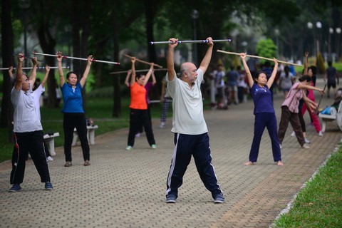 Hãy tận hưởng cuộc sống khi chưa về hưu - Ảnh 1. Hãy tận hưởng cuộc sống khi chưa về hưu - Ảnh 1.