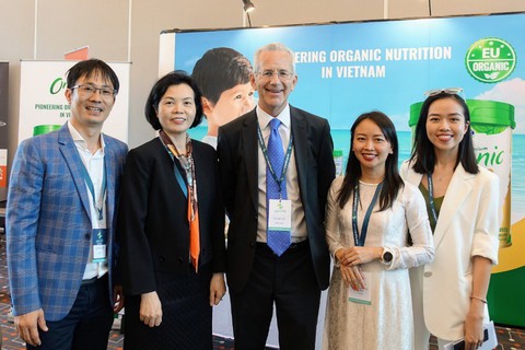 Sữa bột Organic cho trẻ của Vinamilk gây chú ý tại hội nghị sữa toàn cầu - Ảnh 3. Sữa bột Organic cho trẻ của Vinamilk gây chú ý tại hội nghị sữa toàn cầu - Ảnh 3.