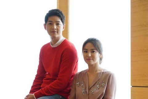 Song Joong Ki và Song Hye Kyo chính thức ly hôn, không chia tài sản - Ảnh 2. Song Joong Ki và Song Hye Kyo chính thức ly hôn, không chia tài sản - Ảnh 2.