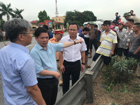 Hải Dương: 3 vụ tai nạn liên tiếp trên quốc lộ 5, 7 người thiệt mạng - Ảnh 5. Hải Dương: 3 vụ tai nạn liên tiếp trên quốc lộ 5, 7 người thiệt mạng - Ảnh 5.