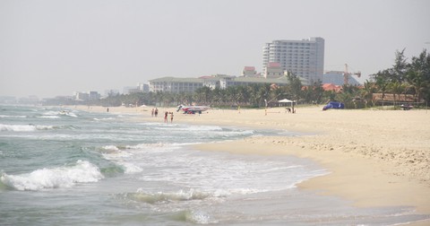 Đà Nẵng sẽ tháo dỡ công trình vi phạm của 14 resort trong tháng 7 - Ảnh 1. Đà Nẵng sẽ tháo dỡ công trình vi phạm của 14 resort trong tháng 7 - Ảnh 1.