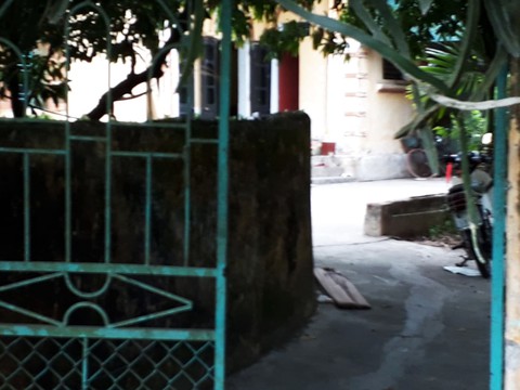 Cha nghi ngáo đá đánh hai con 2 và 6 tuổi nguy kịch - Ảnh 1. Cha nghi ngáo đá đánh hai con 2 và 6 tuổi nguy kịch - Ảnh 1.