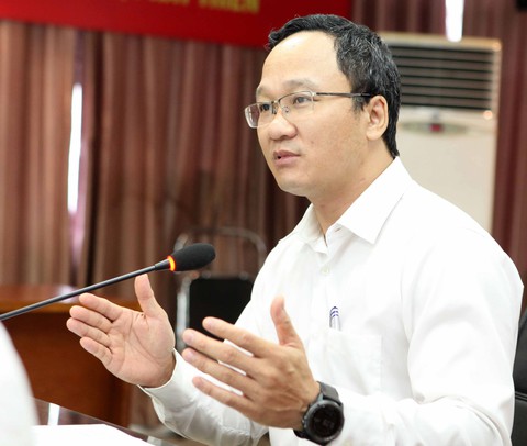 Ông Khuất Việt Hùng Ông Khuất Việt Hùng