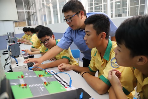 Những nghề nào đang cần nhiều lao động? - Ảnh 1. Những nghề nào đang cần nhiều lao động? - Ảnh 1.