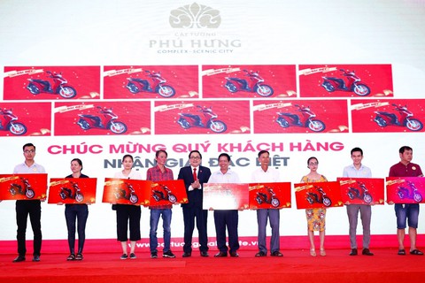 Cát Tường Phú Hưng tiếp tục bùng nổ trong lễ mở bán đợt 4 - Ảnh 2. Cát Tường Phú Hưng tiếp tục bùng nổ trong lễ mở bán đợt 4 - Ảnh 2.