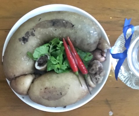 Dồi nếp hương thảo quả thơm lừng cả bản Thái - Ảnh 3. Dồi nếp hương thảo quả thơm lừng cả bản Thái - Ảnh 3.