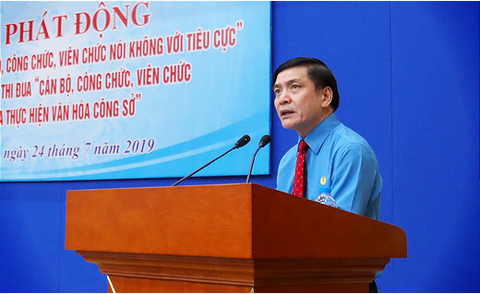 Vận động cán bộ công chức nói không với tiêu cực - Ảnh 1. Vận động cán bộ công chức nói không với tiêu cực - Ảnh 1.