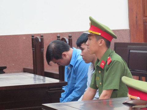 Y án 12 năm tù CSGT gọi côn đồ đánh chết người - Ảnh 1. Y án 12 năm tù CSGT gọi côn đồ đánh chết người - Ảnh 1.